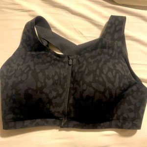 Lululemon Enlite front zip bra 36E black animal print